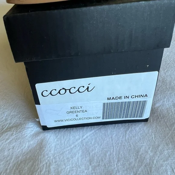 Vici collection Myles Slide Sandals new in box - Picture 6 of 6